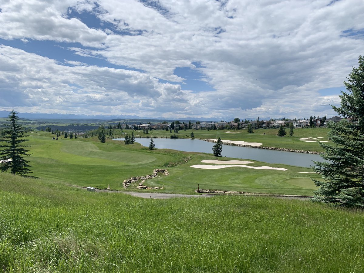 dstnlnks's tweet image. WATCH: Episode 3 online now youtu.be/bJFIHIQg6kE. @TSN_Sports analyst @craigjbutton joins @theofleury14 &amp;amp; @megmorrisongolf for 3 holes of golf and @thelinksofge