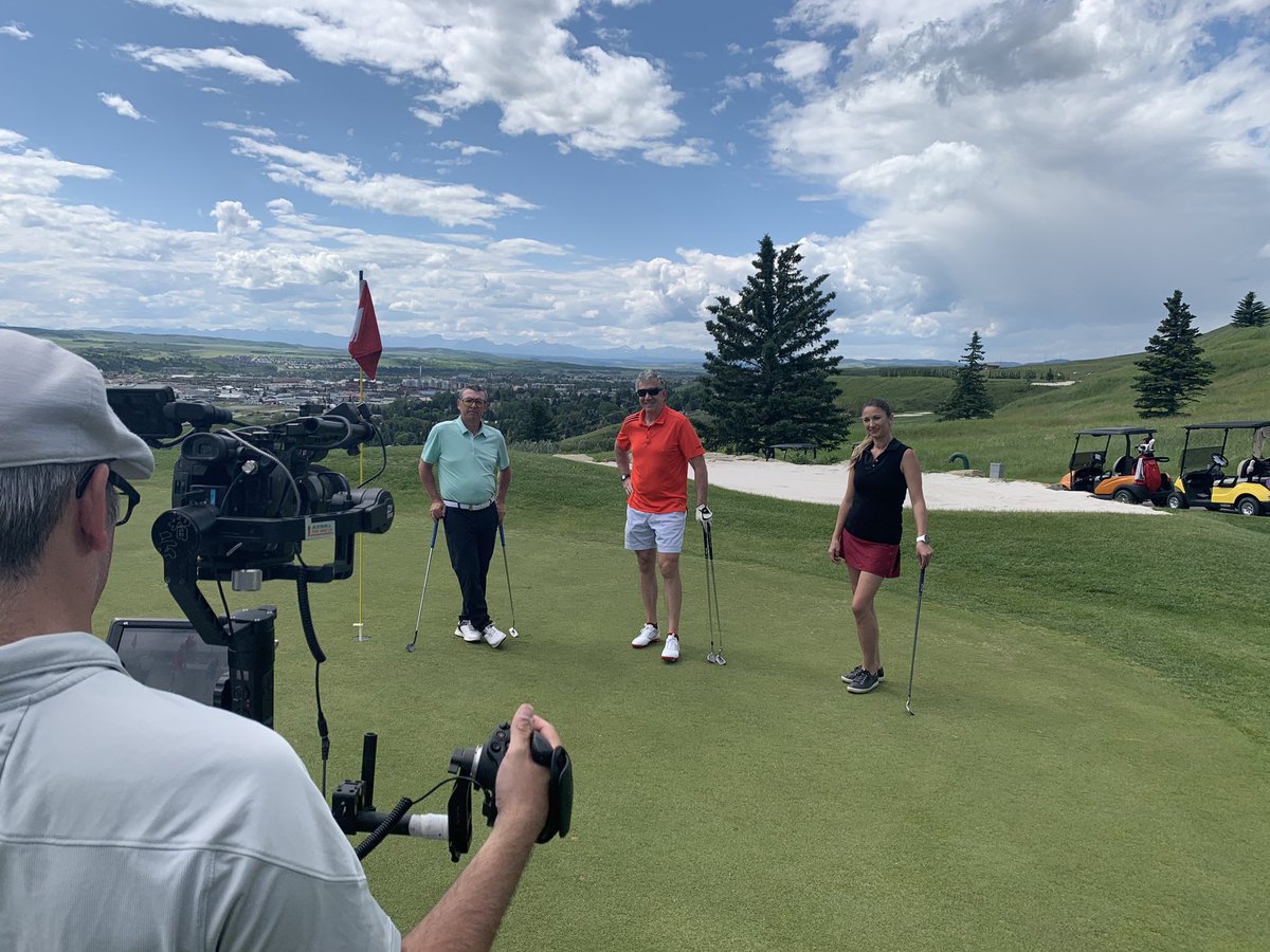 dstnlnks's tweet image. WATCH: Episode 3 online now youtu.be/bJFIHIQg6kE. @TSN_Sports analyst @craigjbutton joins @theofleury14 &amp;amp; @megmorrisongolf for 3 holes of golf and @thelinksofge