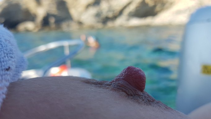 Bonne journ&eacute;e ! Rejoins moi en cam ou pour des vid&eacute;os perso ici https://t.co/4a73QY02dm Ou si tu veux<a href="/tag/pornlife"class="tags"><span>#pornlife</span></a><a href="/tag/ibiza2019"class="tags"><span>#ibiza2019</span></a>