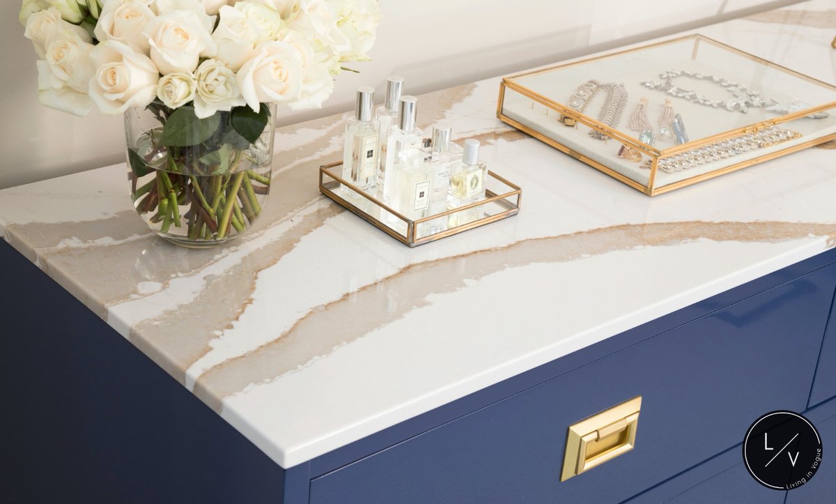 Living_In_Vogue's tweet photo. This #Cambria #Brittanicca Gold quartz slab features a light creme main colour with warm gold veining.
Thinking of upgrading your kitchen?
Get in touch to book your design consultation.
☎️ 01276423223
✉️ info@livinginvogue.co.uk
#lovecamberley @CambriaSurfaces #quartz #granite https://t.co/tpJN0hXvx3