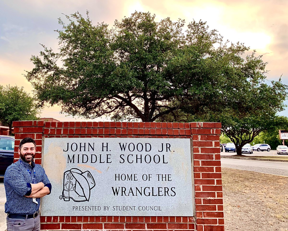 MrRamirezWMSart's tweet photo. Today starts my first year at Wood Middle School. To my fellow teachers, good luck, have fun, and be sure to give yourselves grace. To my former students starting college, have fun, &amp; learn a lot. To my other kids,ones starting their classes online, be the best you. An learn. https://t.co/DnU0uS3dke