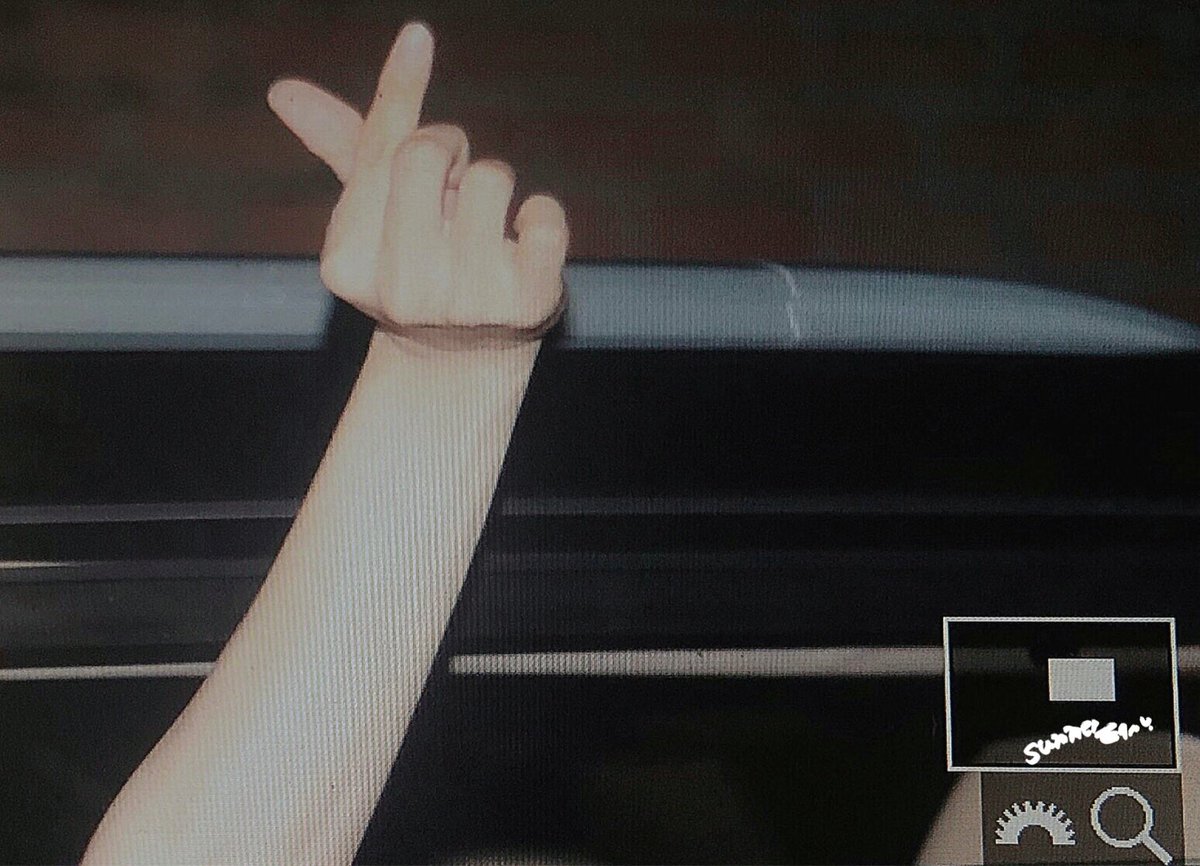 SummerEar0527's tweet photo. 하트천사❣️
#싱스테이엠씨_고생했째니 https://t.co/rK85qxflut