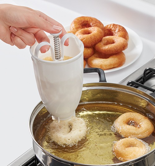 TuBetterware's tweet photo. Fábrica de Donas

¿Sabías que ahora tu puedes hacer tus propias donas con #Betterware?

Compra la Fábrica de Donas a un super precio, tan sólo por 99.90 podrás hacer donas y decorarlas tu mismo a tu estilo. 

Pide este producto conmigo.

👉 Mándame mensaje. https://t.co/BuFe6vvSzT