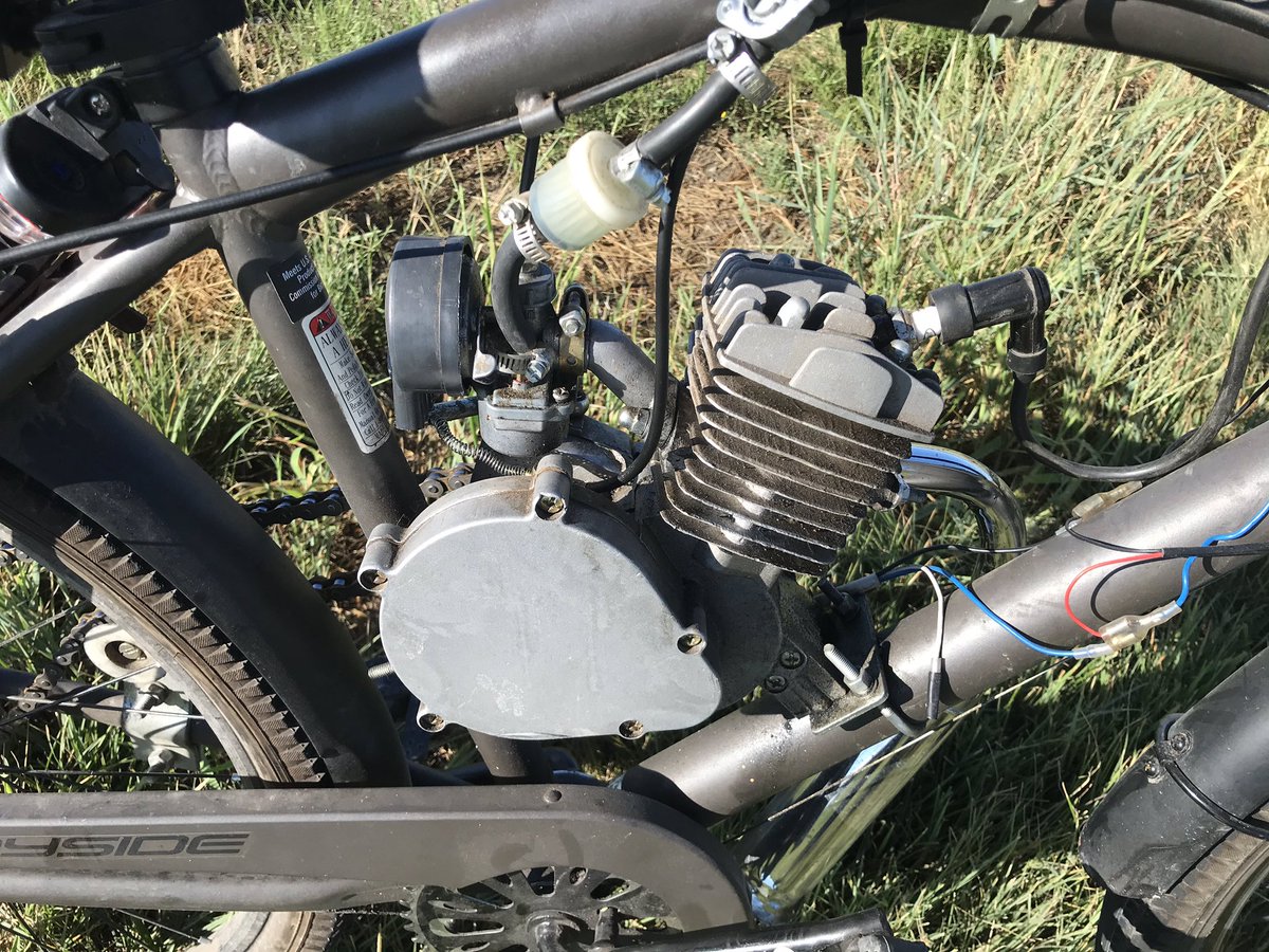 Not a good way to start your Monday. Riding your motorized 80cc motorized bike in the driving lane of I-80 drunk and almost get ran over by a semi. @NEStatePatrol @NSP_CaptSutter #makebetterdecisions @NSPTrooperCook #NSP141