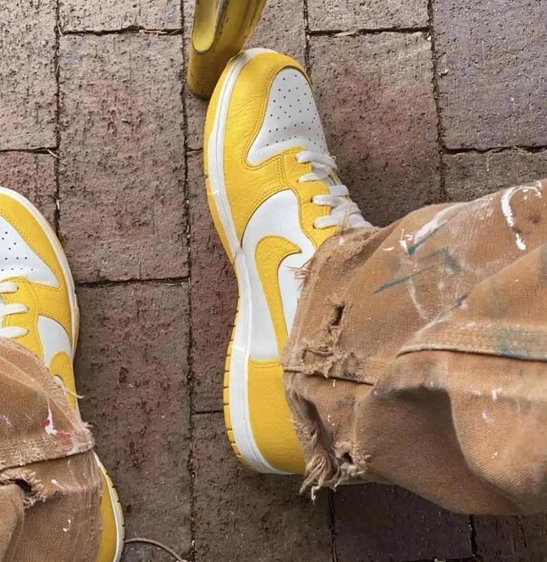 laser orange dunks womens