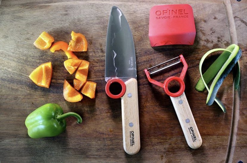emslieshop's tweet photo. With Le Petit Chef #opinel have created a safer way of cooking with your kids #Altrinchammarket #emslie https://t.co/Kx8yECPGyj
