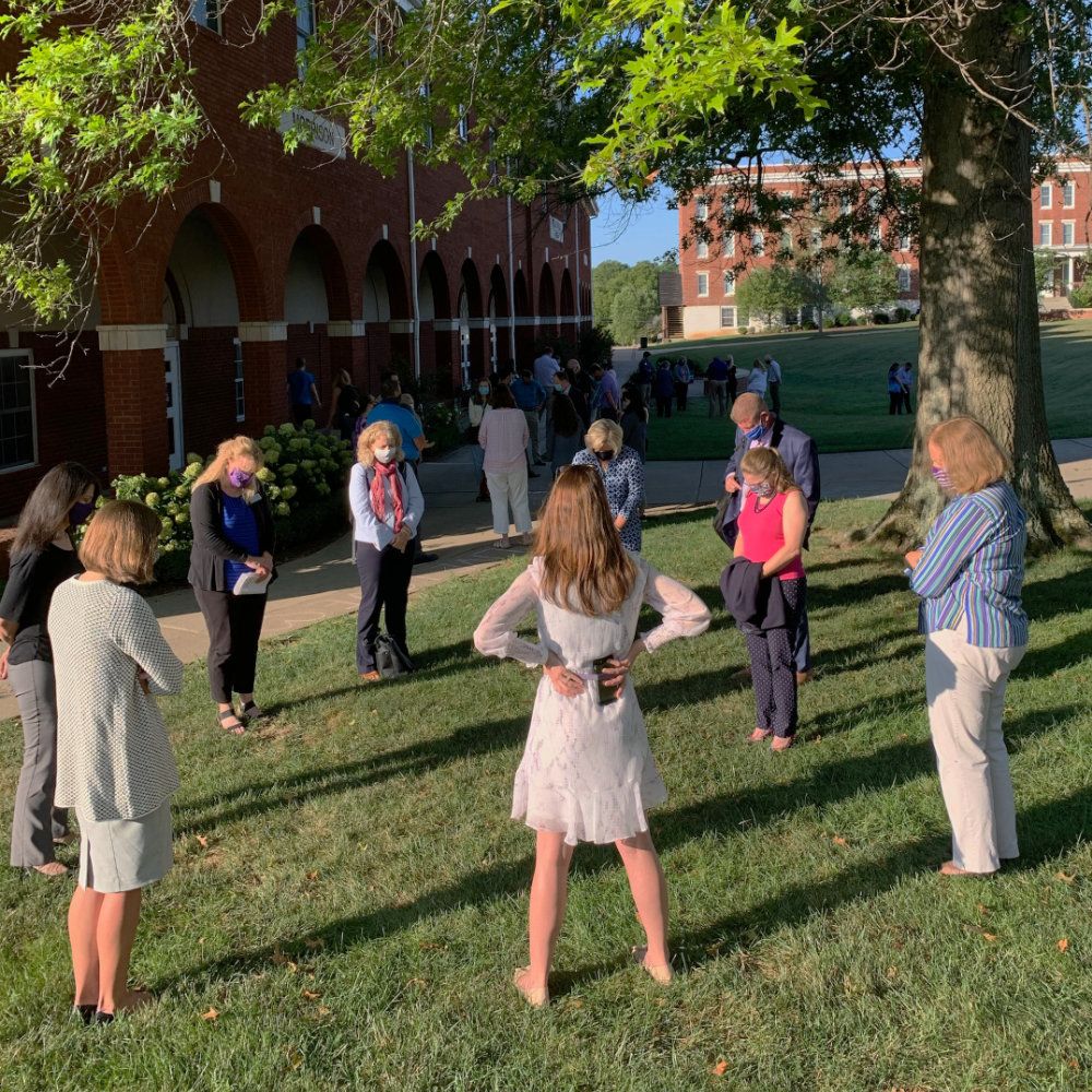 AUStudentLife's tweet photo. Happy first day of classes! This morning, the faculty and staff joined together to pray over the campus and the school year. #LifeAtAsburyU #AsburyU https://t.co/5dGuo5KXQ7
