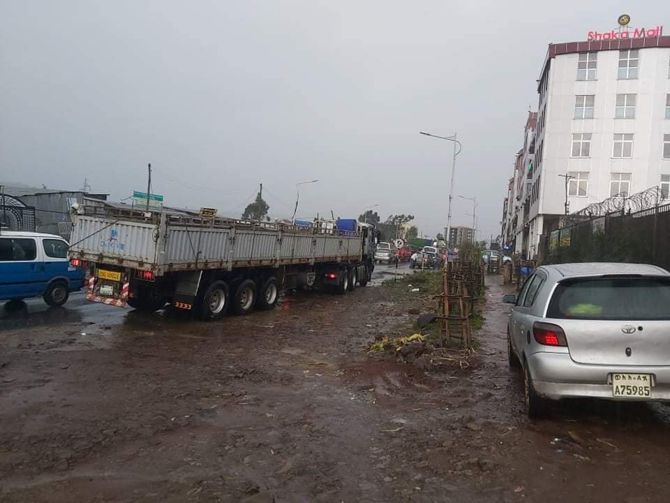Falmata02779124's tweet photo. Rode completely closed Burrayu tawon.
#QERROOPOWER
#FreeAllOromoPoliticalPrisoners
#OromoRevolution
#AbiyAhmedMustGo https://t.co/Xqqrrz5I0T