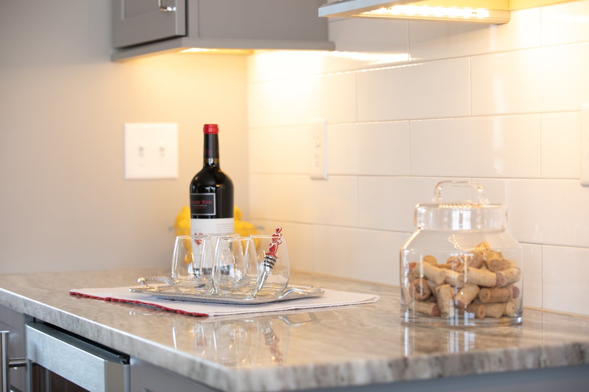 ChrisGormanHome's tweet photo. This counter is stunning. Paired with a crips subway tile backsplash is a partnership for the ages.

 #custombuilder #interior #housegoals #newhomeconstruction #homebuilders#chrisgormanhomes #call #business #email #buyahouse (Property Sold) https://t.co/DtuH3LFco5