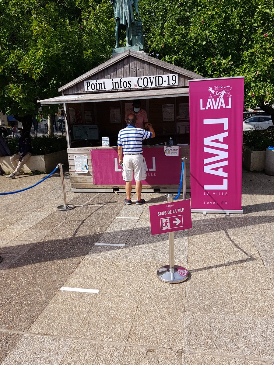 MichelNeveu6's tweet image. #Laval De nombreux lavallois sont déjà venus s&apos;informer dès 16h sur #StandCovid19
#Soucieux de se protéger eux et leurs proches
Nombreux masques distribués