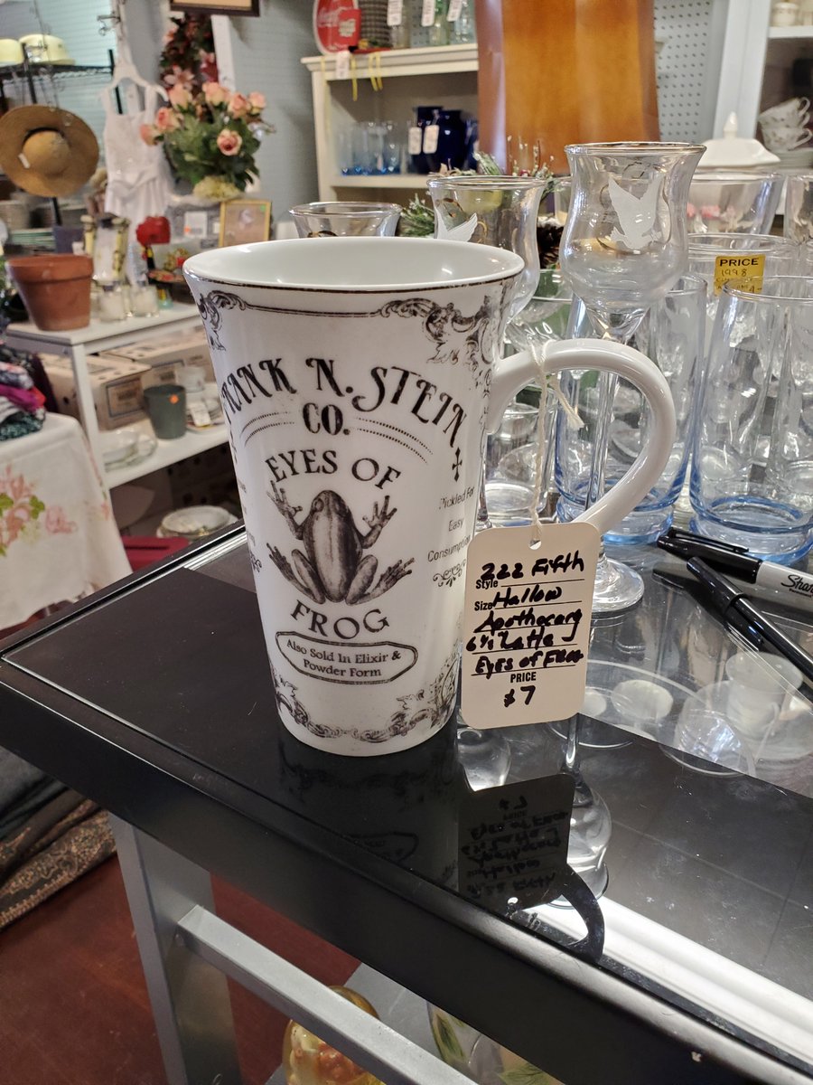 Homeless_To_Ind's tweet image. 08-17-20 RAISING FUNDS FOR HOMELESS TO INDEPENDENCE, INC. –

Latte "Eyes of Frog" 6 1/8" Tall Mug Hallow Apothocary by 222 FIFTH
ebay.com/itm/2648357213…

THANK YOU FOR SUPPORTING HOMELESS TO INDEPENDENCE, INC. AND THE PEOPLE WE SERVE!
 #222Fifth ebay.us/SFyNWA via @eBay