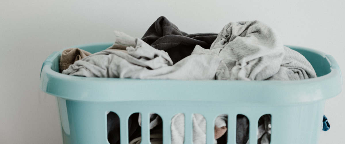 whereyatnola's tweet photo. "The app allows you to pay a 'washr' to pick up your laundry, wash it, fold it, and drop it off right back at your doorstep." #hampr #laundryapp https://t.co/KCKJ5kbYu2 https://t.co/ttusU4g9De