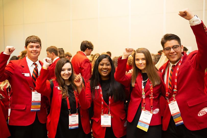 NationalFCCLA's tweet photo. The NEC is hosting Membership Madness and want YOU to participate!

It’s as easy as 1, 2, 3!
1. Apply for the toolkit by September 25, 2020
2. Be automatically entered into a drawing for a $100 gift card
3. Use this toolkit to recruit additional members to grow your FCCLA chapter https://t.co/IqH7wTc41a
