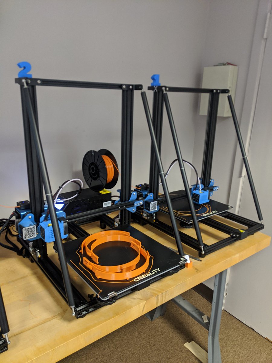 Pax museum volunteers team up to help <a href="/SMCPS_MD/">SMCPS_MD</a> teachers and faculty! We delivered over 1,000 faceshields and earsavers on Friday!
thebaynet.com/articles/0820/…