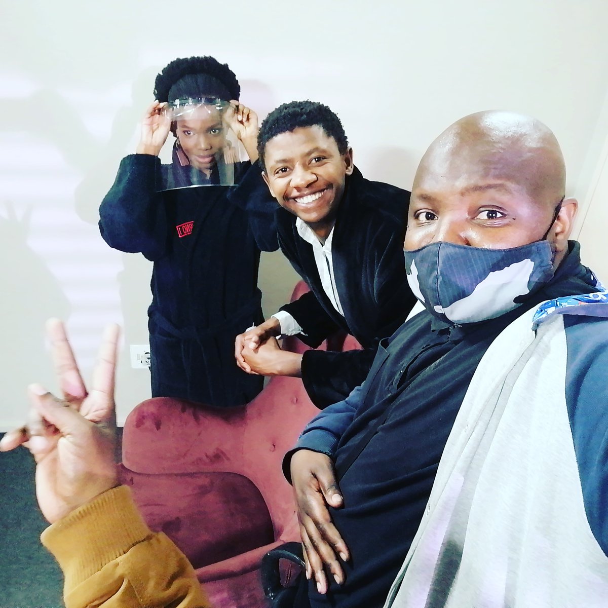 ayandadaweti_'s tweet photo. Syasebenza😊✌🏾
#etvscandal https://t.co/P8MRZmPGMM