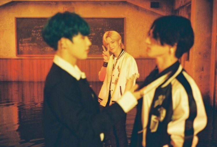 ATEEZ_ARCHIVES's tweet photo. ATEEZ FANCAFE 200817

#ATEEZ #에이티즈 https://t.co/MzVViqQrq7
