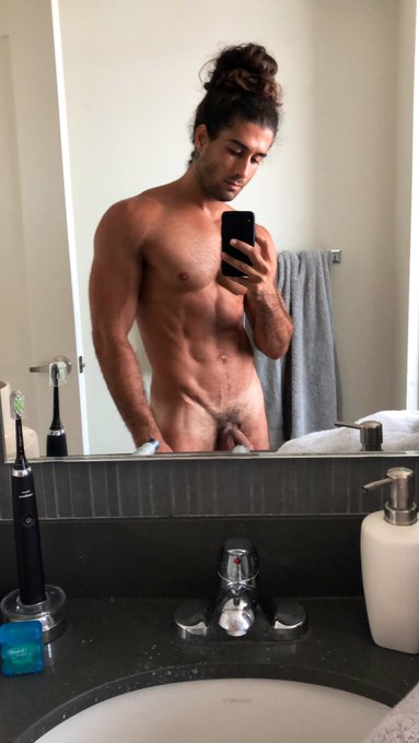 Hi 🙋&zwj;♀️ https://t.co/TT6geQWEqr