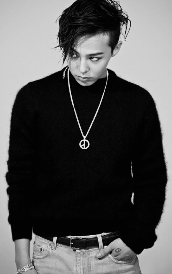 KristinaNi5's tweet photo. #Happy818KwonJiyong
Увидела тебя на Weekly Idol и влюбилась в твою улыбку, увидела твоё выступление на Mama и пропала https://t.co/2rzSl1HLvn