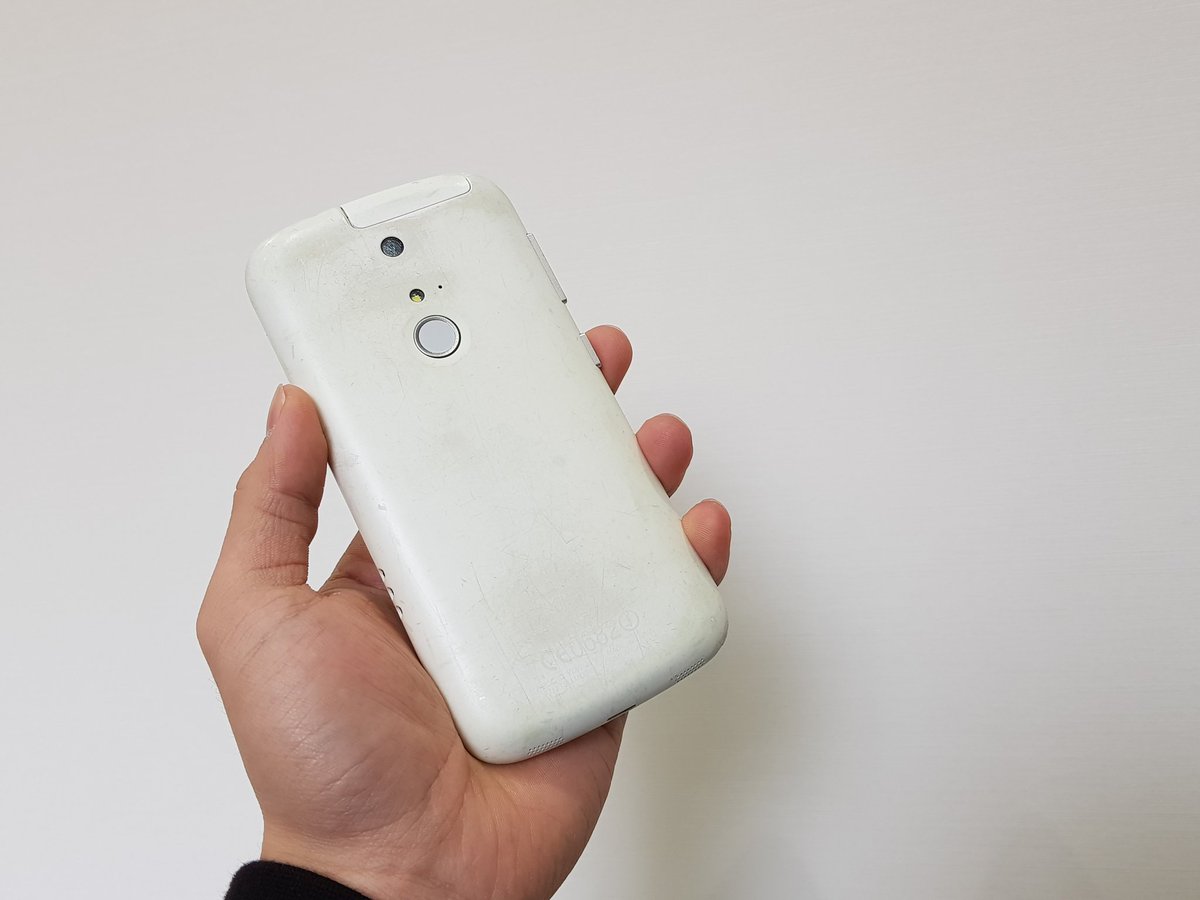 オーツ O Tsu Arrows A 301f バッテリーの持ちが良くて全体的にかなり使いやすいスマホだった Ipod Touchを数年使い Iosに飽きたので ホーム画面いじりたい 初スマホはandroid 初めてのスマホ