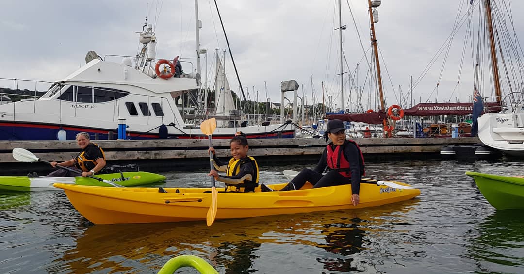 waves_making's tweet image. It was such a pleasure to welcome @Plymouthhope to kayaking today. None had ever been kayaking before, most had never put a wetsuit on before, all met the challenge head out and came away with smiles &amp;amp; laughter.
The Spirit of Hope
@Sport_England funded
#RefugeesWelcome #bluemind