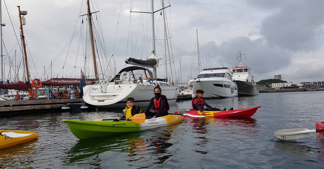 waves_making's tweet image. It was such a pleasure to welcome @Plymouthhope to kayaking today. None had ever been kayaking before, most had never put a wetsuit on before, all met the challenge head out and came away with smiles &amp;amp; laughter.
The Spirit of Hope
@Sport_England funded
#RefugeesWelcome #bluemind