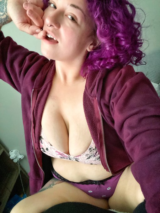 Hope you all are having a good start to the week!  I might slip a little video in the in box of anyone<a href="/tag/fishnet"class="tags"><span>#fishnet</span></a>