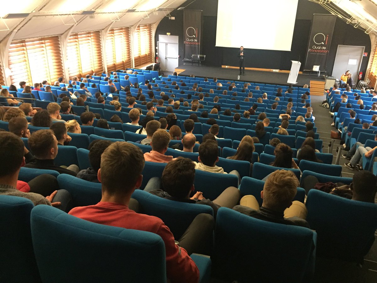 YannTournesac's tweet photo. Bienvenue à nos nouveaux étudiants sur le campus d’Amiens pour une rentrée riche en émotions et dans le respect de la sécurité sanitaire ! Découvrez les détails la semaine prochaine ⁦@EscAmiens⁩ https://t.co/Yb8fdwfxiX