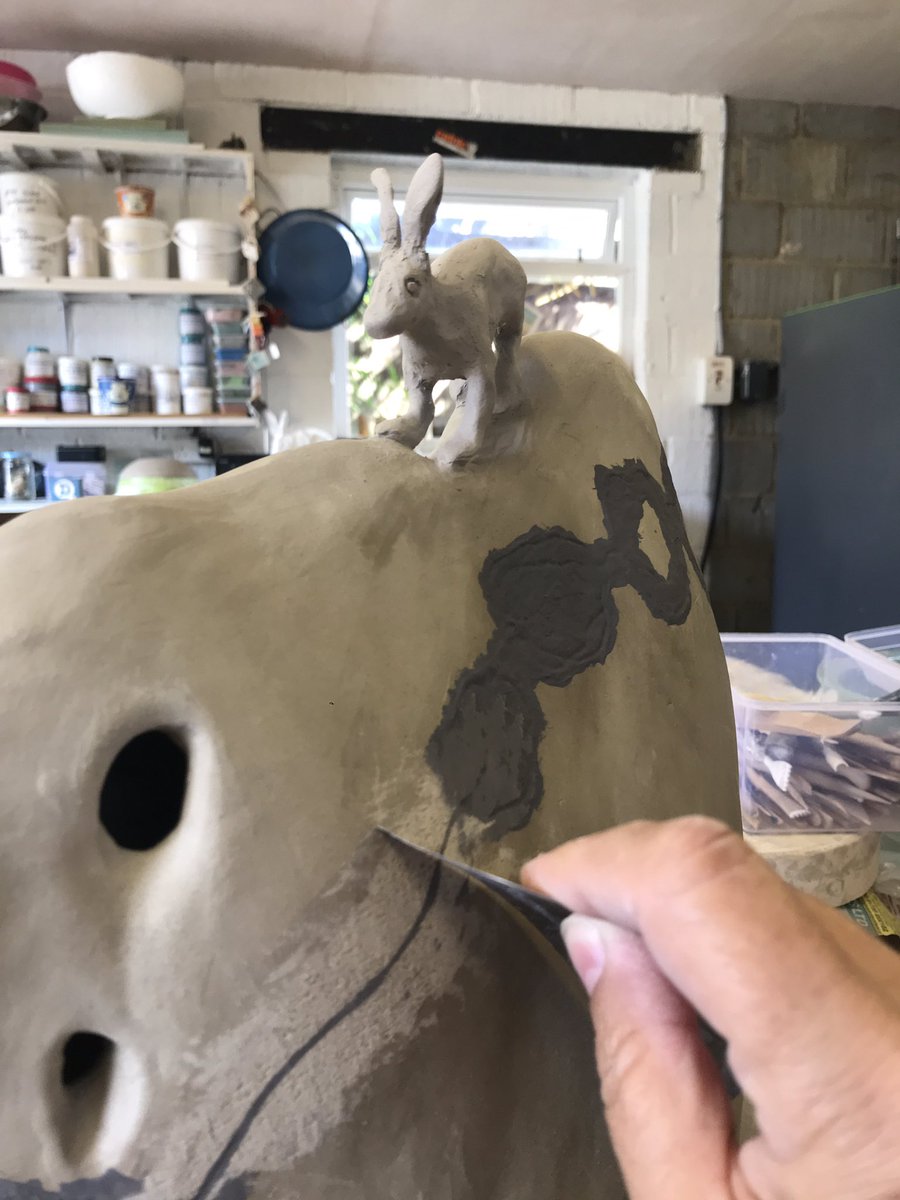 debonthebrink's tweet image. Inlaying black slip into hand drawn lines... #potteryprocess #technique #handbuiltpottery #hare