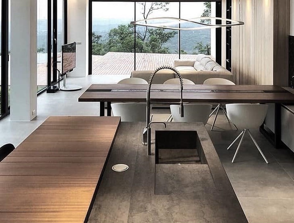 ModulnovaIndia's tweet photo. Modulnova builds memories, as memories are forever.
.
.
.
.
.
#quarantinelife #quarantine #kitchendesign #livingroom #bathroomdesign #luxurylifestyle #luxuryhomes #architecture #interiordesign #interiordesigner #interior #architect #architecturephotography #suratdesigner https://t.co/I1GuFC73Ht