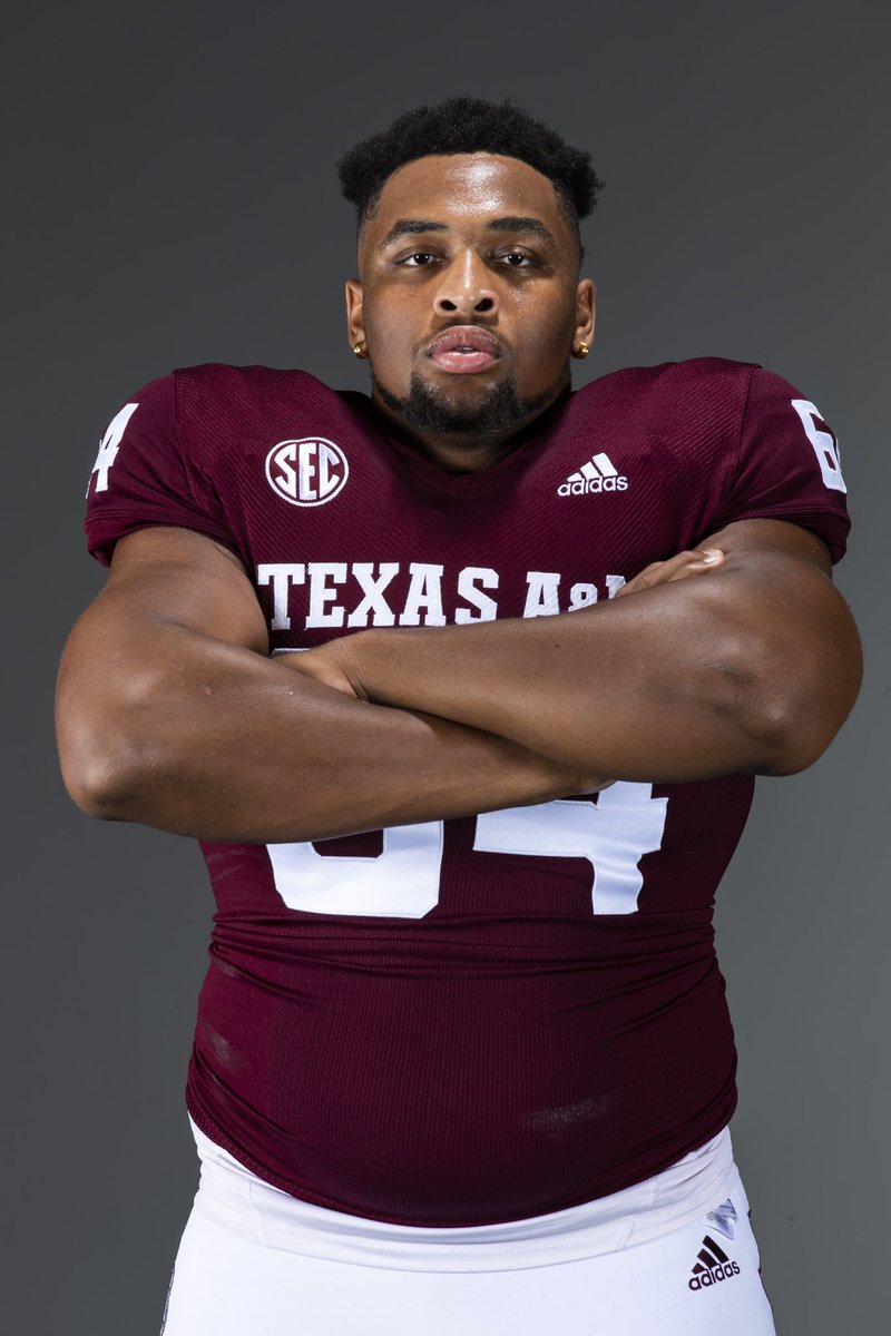 d_robinson78's tweet photo. What can I say...Just built different😤🦍 https://t.co/ldAEFB83lQ