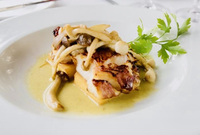 #BaccalaGlassatoAlMiele #WildFlowerHoneyGlazedCodFish #GrilledPolenta #ChiodiniMushrooms #LimaBeans #WhiteWineChiveSauce #LunchIsServed #EatPGH #TrueCooks #FreshSeafood #FullOfFlavor 🐟🐟🍄🍯👌👌👌
