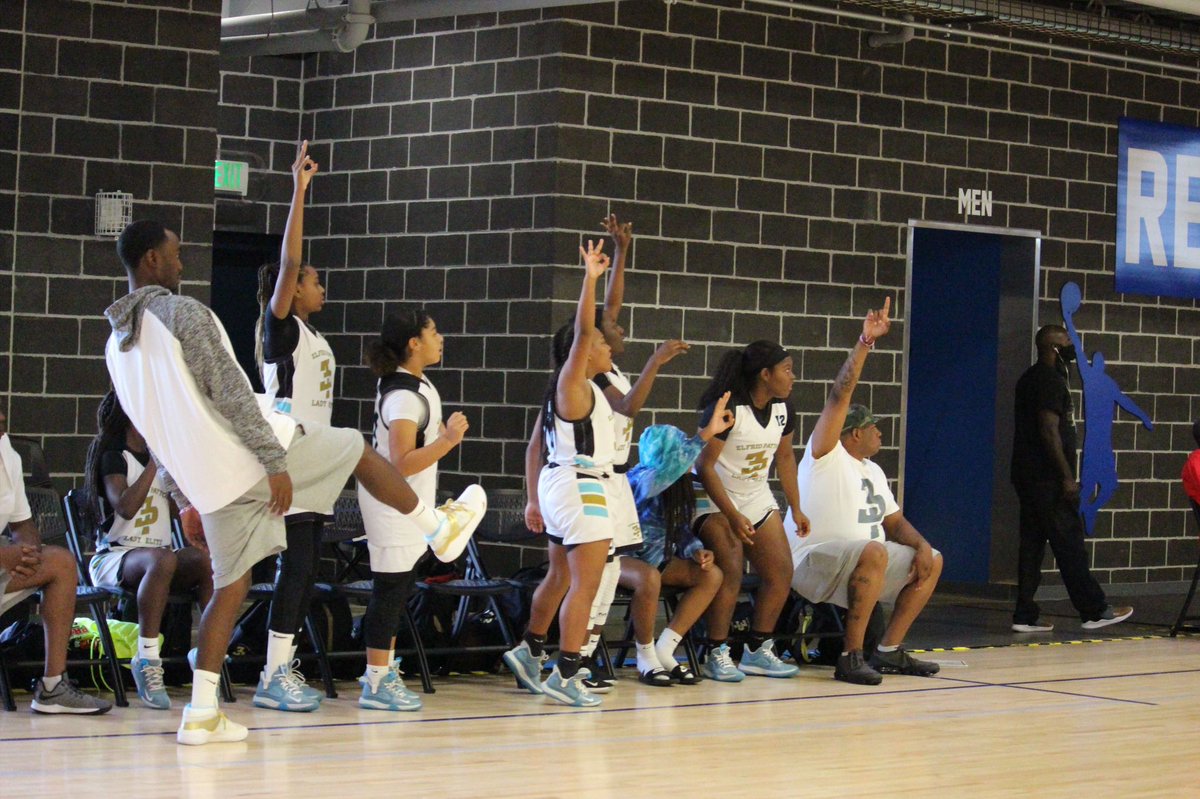 La_United22's tweet photo. No caption needed!!!! FAMILY #EPelite #AHNH #ACGI #WeComing https://t.co/tNAmar0aez