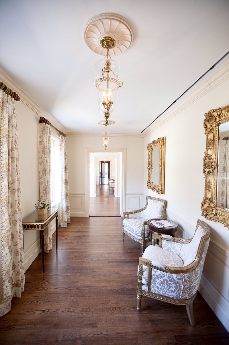 Experience “one of America’s true treasures” with a stay at @AlbemarleEstate, one of the most prestigious and architecturally significant residences in history: https://t.co/UVRtnH4fVX https://t.co/nYwc7QcT1u