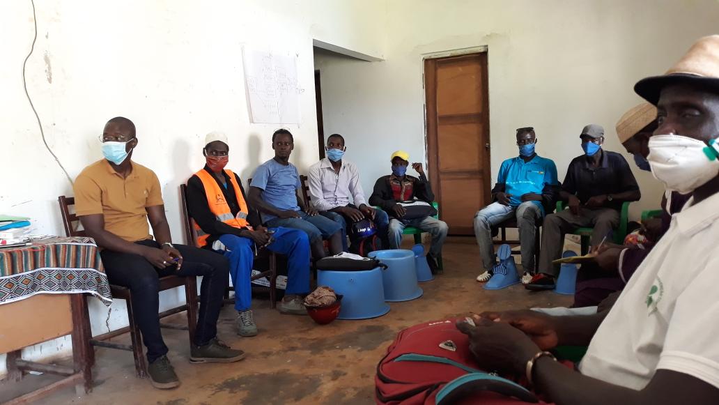 bisambiole's tweet photo. #NaNhaTerra
ASIC está a despertar 60 comunidades de Sector de #Farim na gestão de Liderança e Saneamento Comunitário, com objetivo de acabar com a defecação ao ar livre e combate a COVID-19, como uma ferramenta importante da participação comunitária no desenvolvimento local.
#FMQ https://t.co/6j8eltNxDE