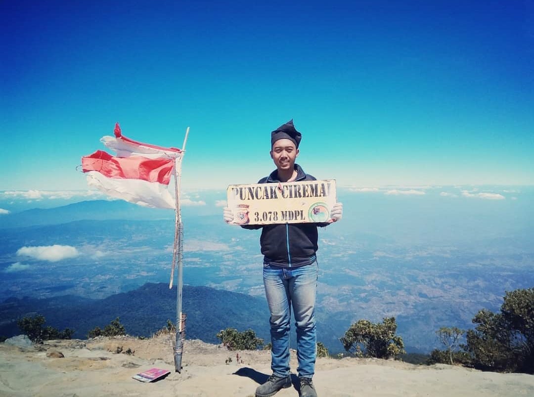 RickyAdriyan23's tweet photo. Dirgahayu Indonesia ke 75 https://t.co/amLJXwpQwm