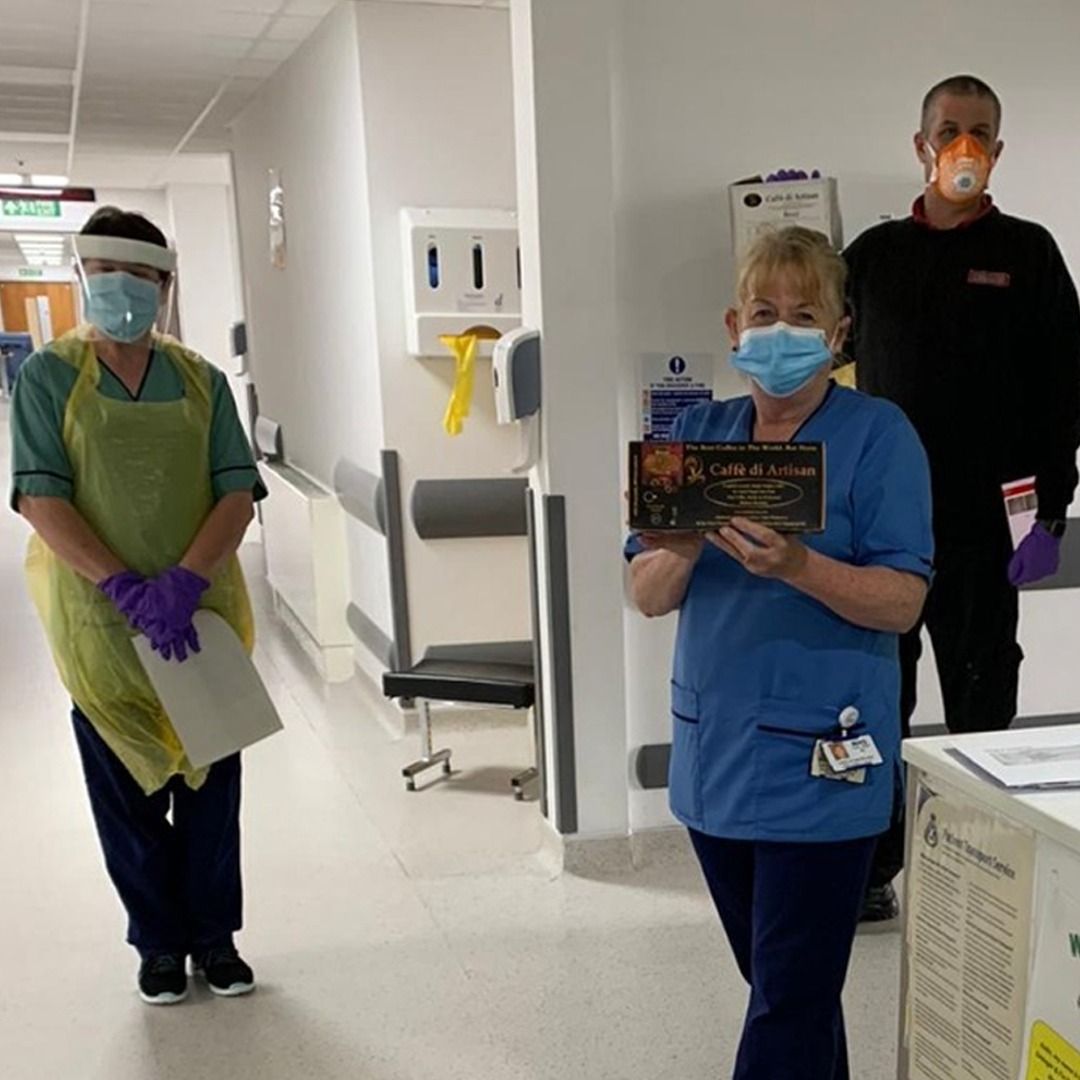 caffediartisan's tweet photo. Amazing, heartwarming pics from #CoffeeForTheCarers initiative! 

The #staff at St Andrew's Community #Hospital #Fife enjoying our #coffees thanks to wonderful #customers like you

We've extended the initiative for another month. One box #donated for one box you buy. #Linkinbio https://t.co/8mh9ydFlVX