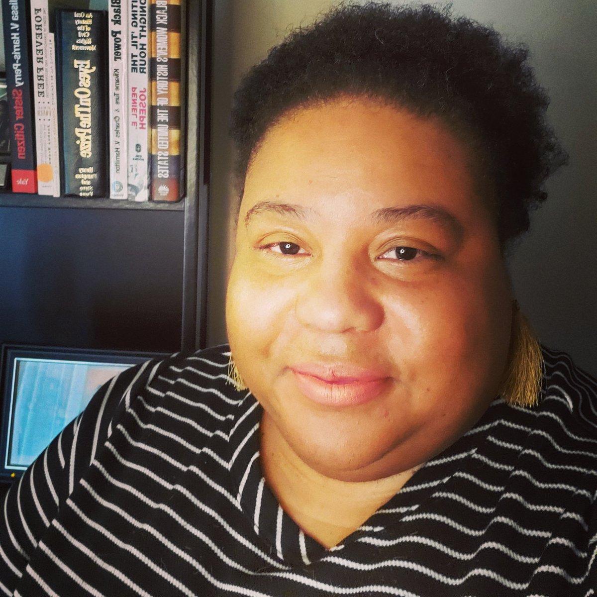 Prof_yancy's tweet photo. THE Babz Rawls Ivy #WNHH Community Radio and I discussed the new project on CT's women of color activists. The @NewHavenMuseum, @CTHistorical are partnering on Women's Equality Day to celebrate these women who advanced voting rights. #TheWorkMustBeDone #19thAmendment #VRA1965 https://t.co/1oZzg5q5TA