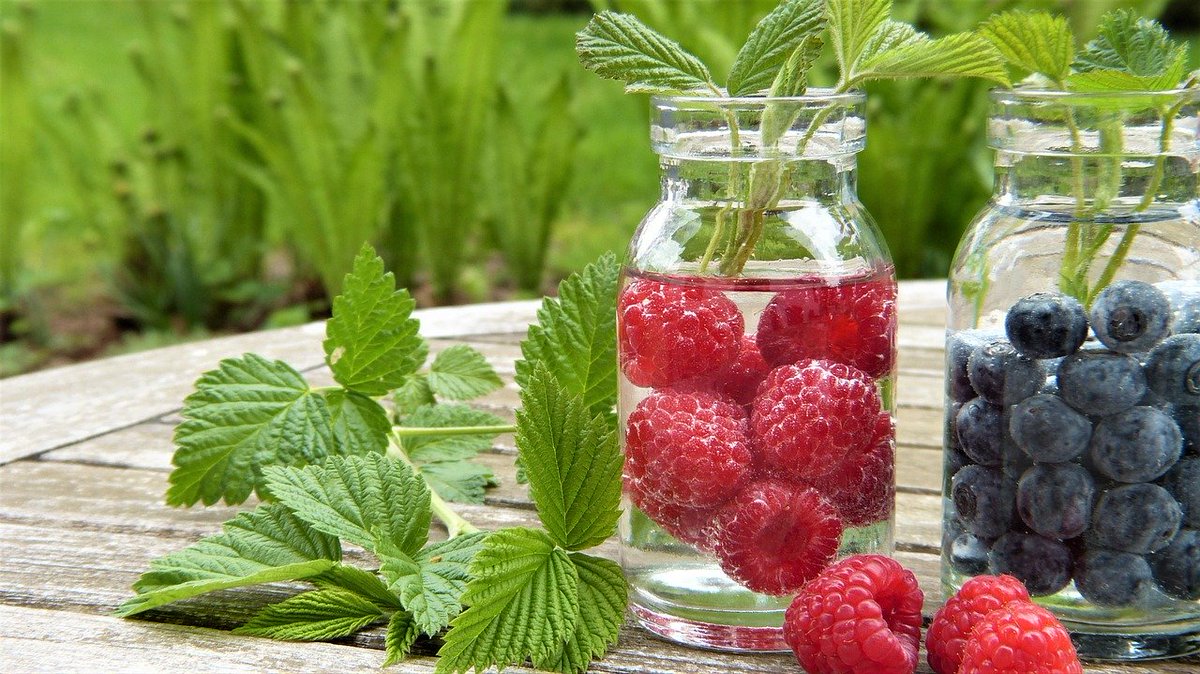 Move_Beyond's tweet photo. 25 Day Detox Cleanse - Day #6
Detox options. Today I’m talking about some of the different ways you can approach a detox and how they are different. I’ll also be sharing how my first week went. Watch it here:
https://t.co/B24gM2s1vb

 #detox #cleanse #health #yourdreambody https://t.co/QZjl3WZRt7