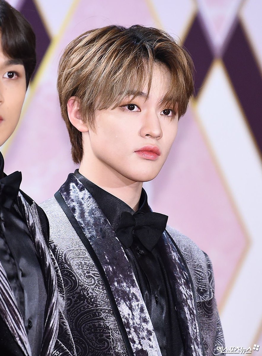 เฉินเล่อยิ่งโตยิ่งหล่อ โครงหน้าชัดมาก สันกราม คาง เข้ากับหน้าน้องมากกกกกกต