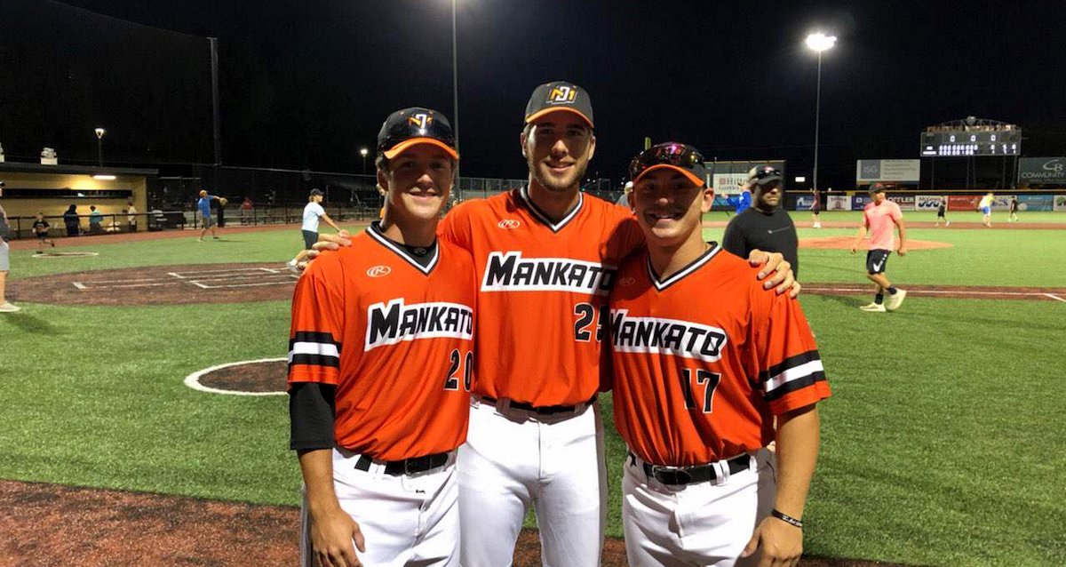 Gustavus Athletics tweet media