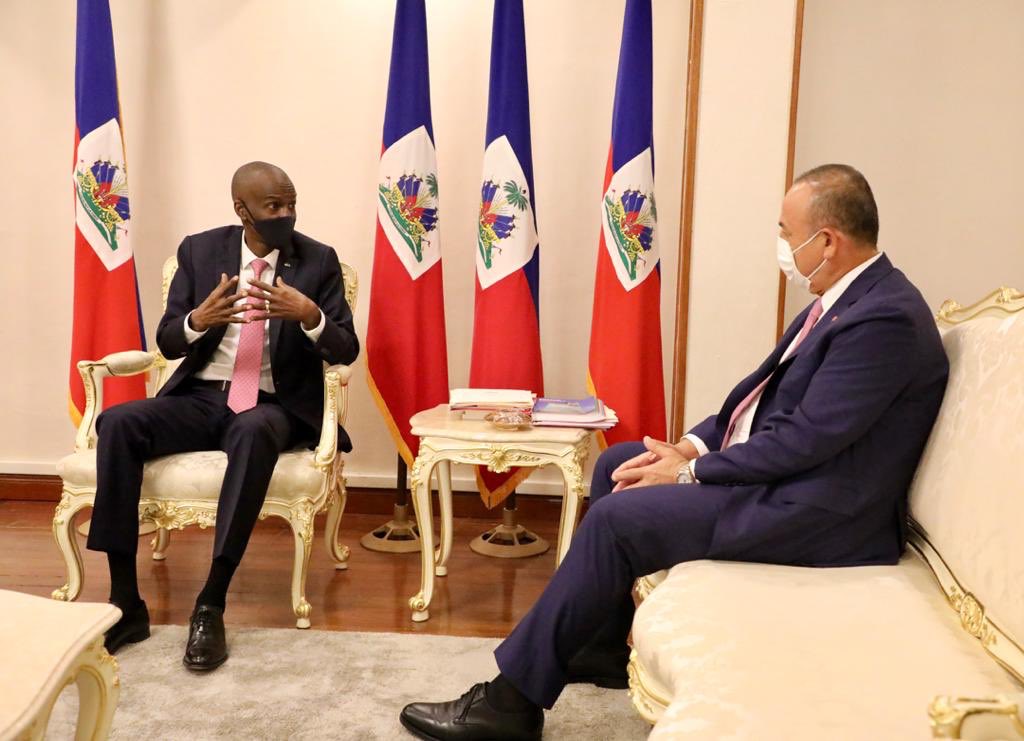 moisejovenel's tweet photo. J’ai discuté avec le ministre des Affaires étrangères de la Turquie @MevlutCavusoglu,des relations bilatérales entre les deux pays et du renforcement de la coopération,notamment dans le domaine de l’électricité. Nous avons également abordé de nombreux dossiers d’intérêts communs. https://t.co/1Jt99xsc8c