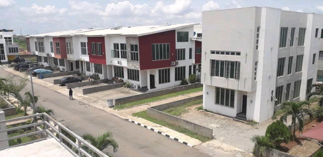Estate Nexus (@estatenexusng) on Twitter photo For your escape from the city, this beautiful Three(3) Bed #TERRACEHOUSE in Citiview Estate, AREPO is your oasis to be discovered. NGN30Million. Payment plan acceptable.
#RealEstate #sales #bbnaijalockdown2020 Biggie Ighalo waec Ebuka #ThankYouBuhari <a href="/TrafficChiefNG/">#LagosTrafficReports</a> #markets For your escape from the city, this beautiful Three(3) Bed #TERRACEHOUSE in Citiview Estate, AREPO is your oasis to be discovered. NGN30Million. Payment plan acceptable.
#RealEstate #sales #bbnaijalockdown2020 Biggie Ighalo waec Ebuka #ThankYouBuhari <a href="/TrafficChiefNG/">#LagosTrafficReports</a> #markets