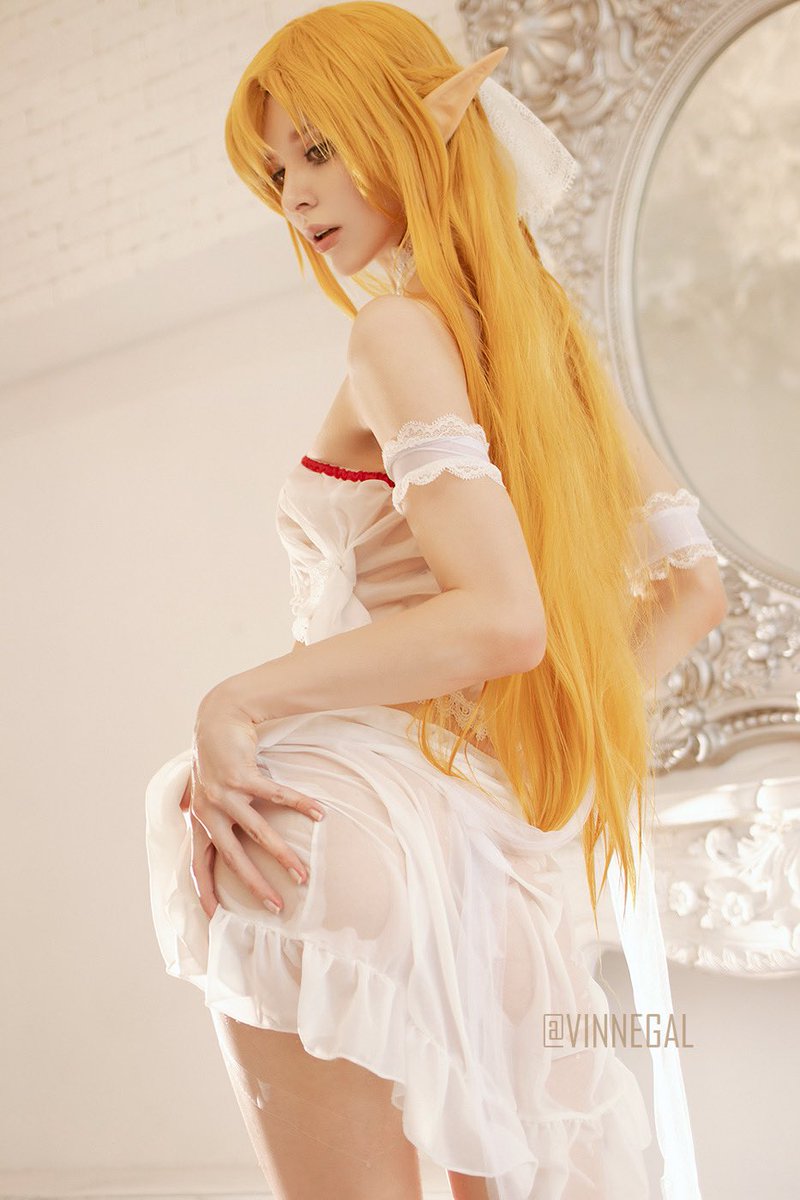 I just love the way how some fabrics become transparent when wet! 💦 How about you? 👀

If you love it too, hurry up and grab this soaking wet Asuna at my patreon this august! ٩( ᐛ )و

#sao_anime #SAO #結城明日奈 https://t.co/hZBcRKx1JD