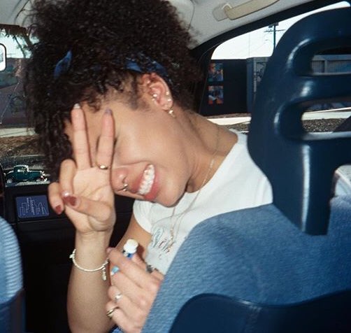 sofia bryant with the indie kid filter ; a thread