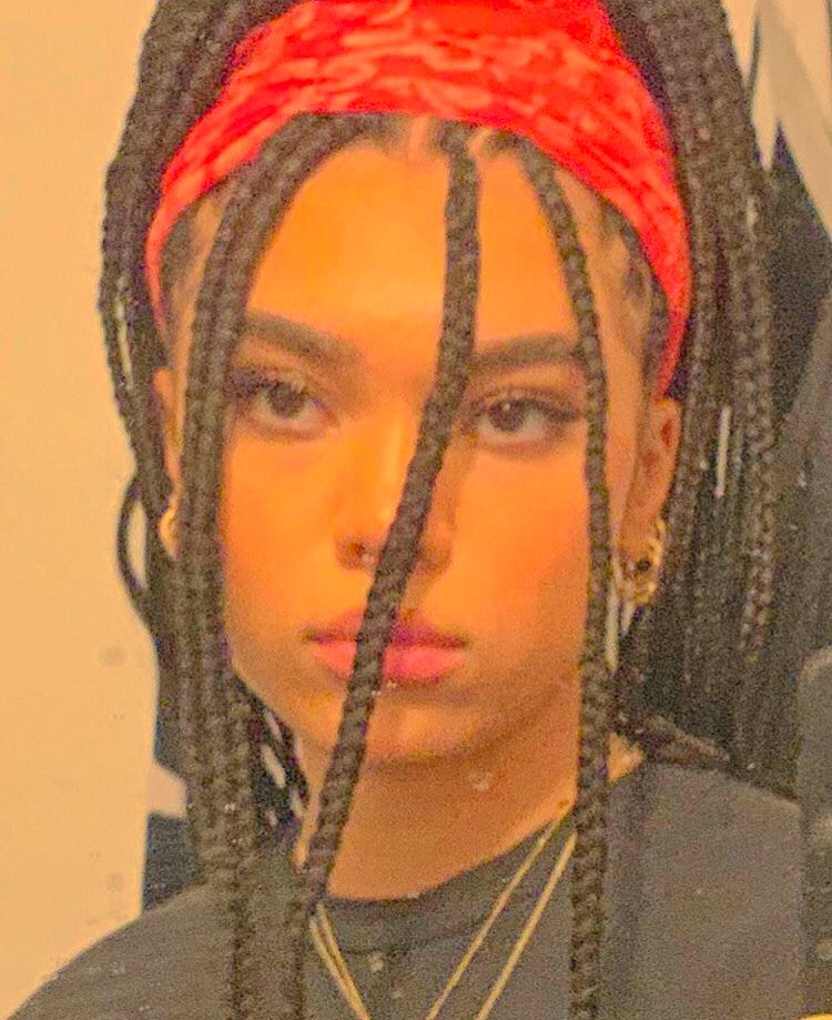 sofia bryant with the indie kid filter ; a thread