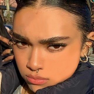 sofia bryant with the indie kid filter ; a thread