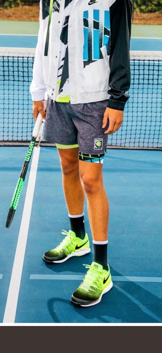 PaedenRussell's tweet photo. @nikestore @Nike can y’all please tell me these exact shoes pictured here. I have scoured the https://t.co/gGntAd9HK2 website and can’t find this pair. I’ve seen many neon green pairs but none with the black toe box area. https://t.co/yIgFrGNDQ5