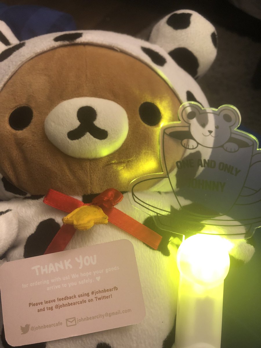 cyclopsyuri's tweet photo. i got my johnny fanlight!! thank you @johnbearcafe!! #johnbearfb https://t.co/rSVYYQUjFI