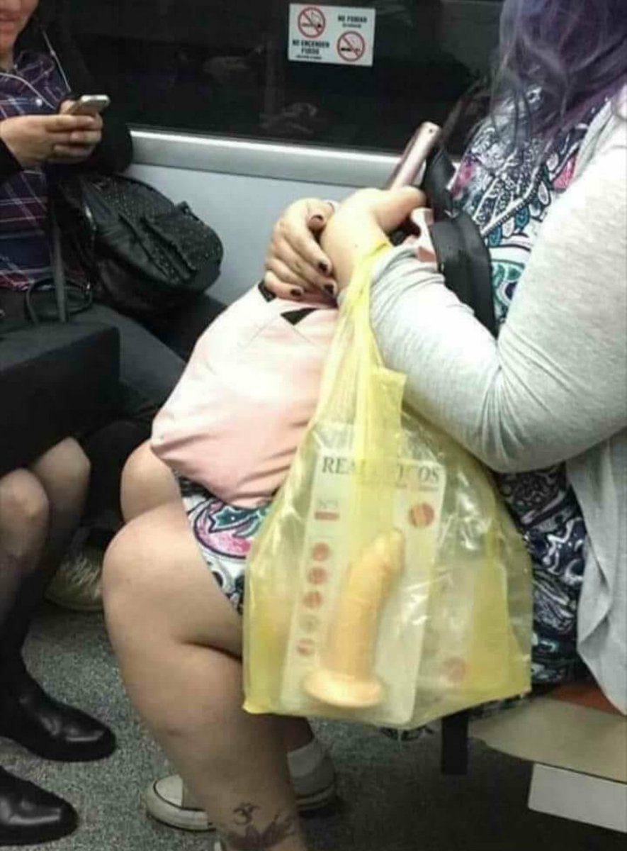 Ah be ablacım siyah poşete koysaydın bari😂😂😂😂😂