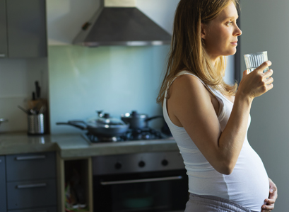 dukeobgyn's tweet photo. Environmental exposure to common chemicals poses serious risk for pregnancy complications. Research by Dr. Liping Feng on risk factors associated w/the placenta published in latest #gynecology issue of @dukehealth #ClinicalPracticeToday. Click to read! https://t.co/PnluuyXitP https://t.co/Zs8HtUz8XW